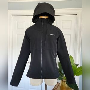 PATAGONIA Simple Guide Softshell Hooded Breathes resists water Jacket!